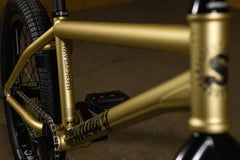 Sunday Wavelength - Gary Young Signature (Matte Gold Metallic with 21" tt in RHD/LHD)